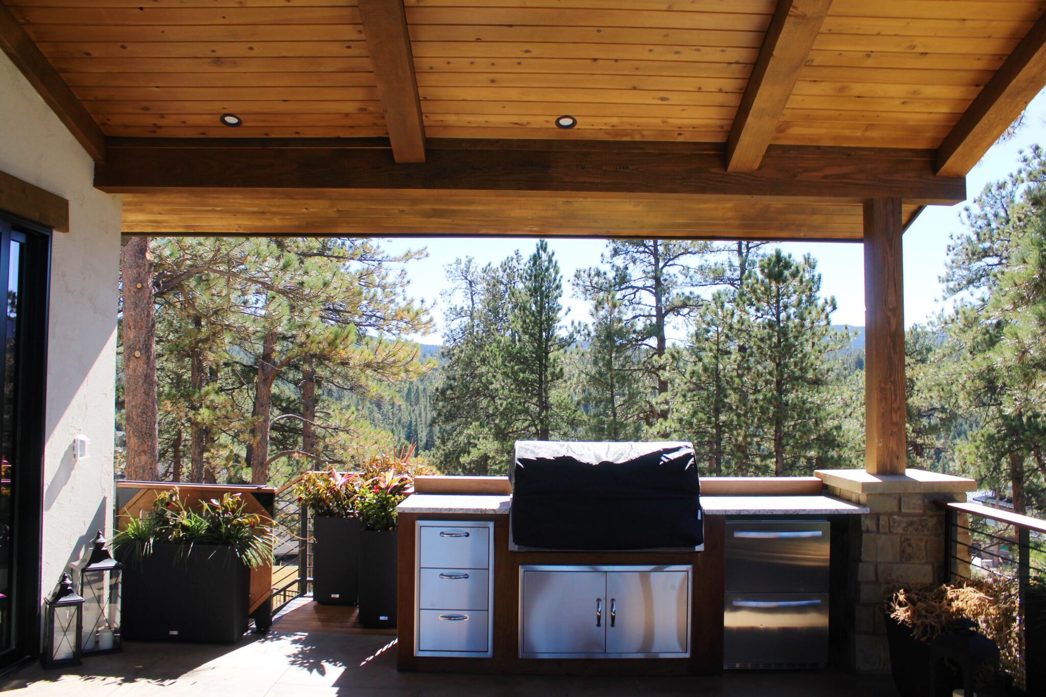 Lot 6 Outdoor kitchen